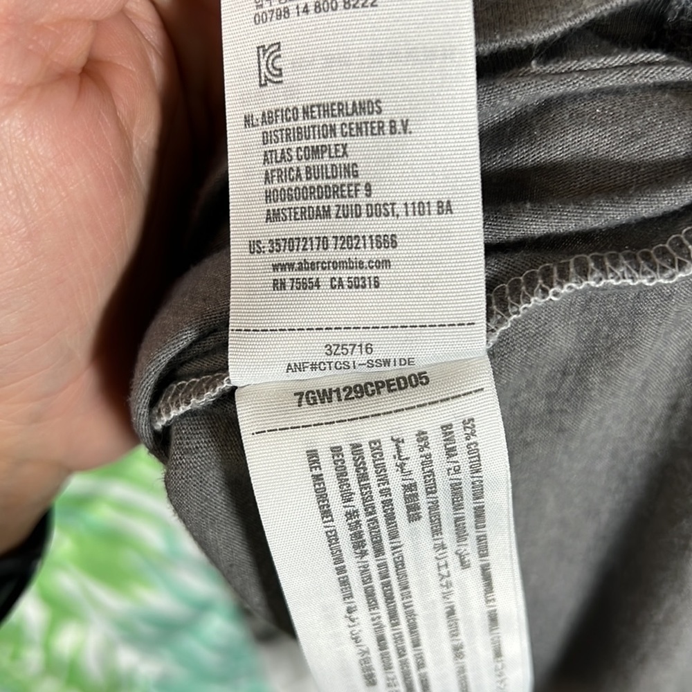 Hollister Donuts Over Dumbbells Women’s Long Sleeve  size small oversized - Picture 5 of 7